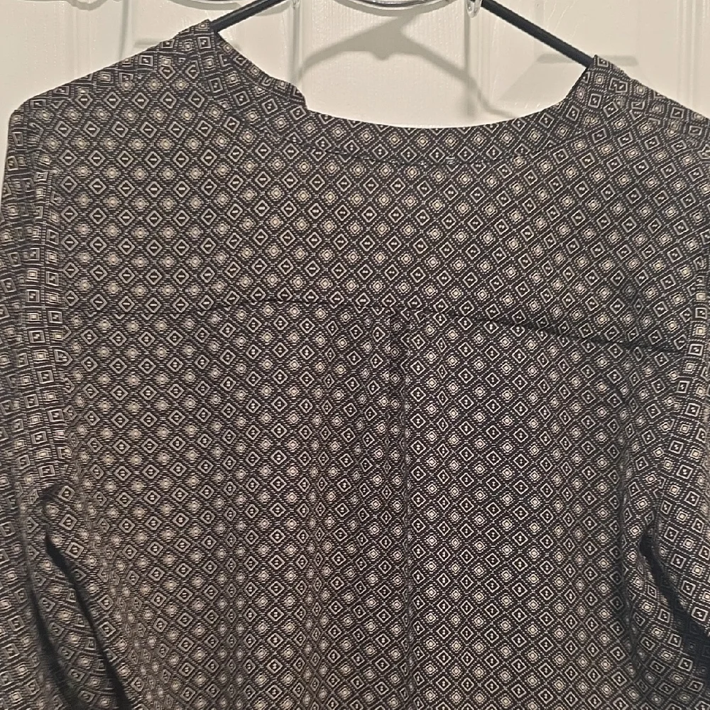 Violet & Claire Black Printed Long-Sleeve Blouse